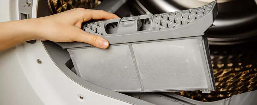 Signs Of A Clogged Dryer Lint Trap in Haltom City, Texas